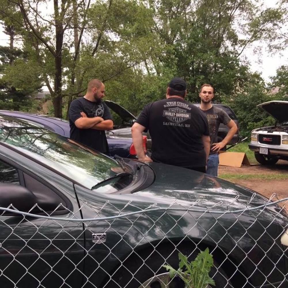 Meet your Posher, Bruce